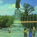 Центральная грозненская площадь имени В. И. Ленина