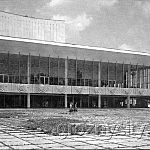 Грозненский драмтеатр. Архитекторы А. Добровольский, Р. Наймушин, В. Голдовский.