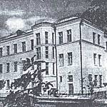 Поликлиника в Сталинском районе.